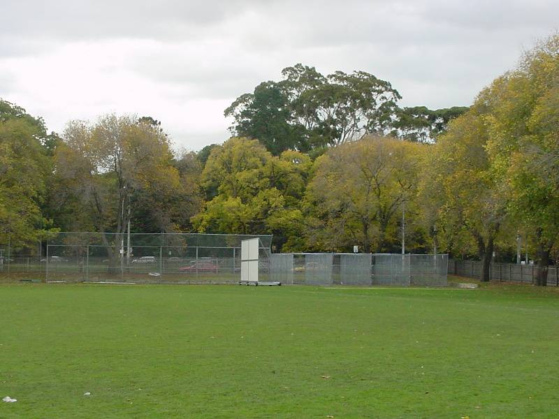 h00019 melbourne grammar school st kilda road melbourne domain  road east trees she project 2004