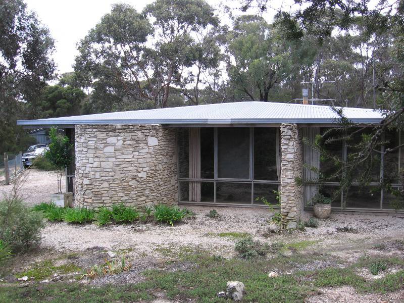 H2118 Baker House Bacchus Marsh Dower House 01 May 2006