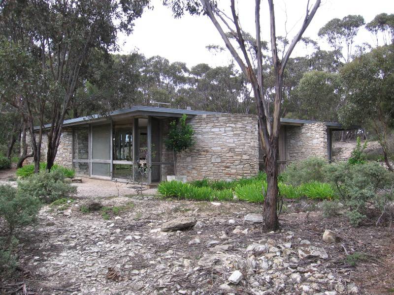 H2118 Baker House Bacchus Marsh Dower House 02 May 2006