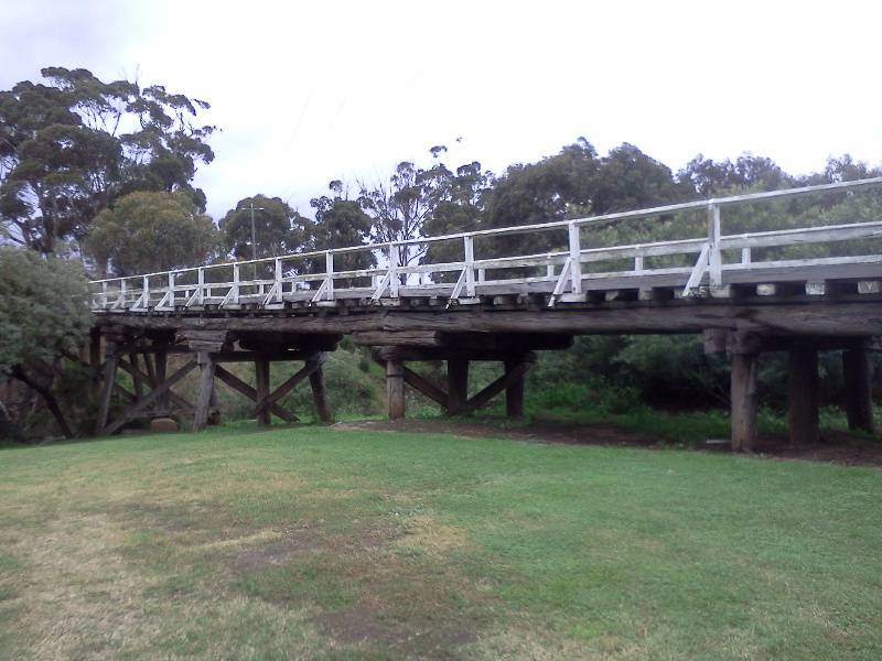 B3737 Trestle Bridge Keilor 2012