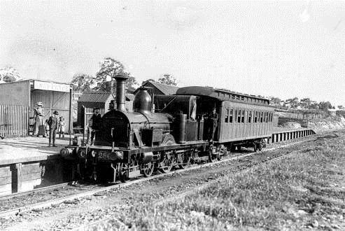 A steam train at the Ashburton Railway Station, circa 1900.jpg