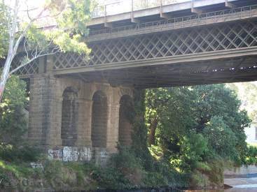 Hawthorn Bridge (1861) (VHR H0050).jpg