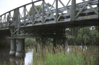 Sale Swing Bridge (1883) (VHR H1438).jpg