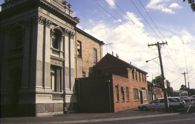 collingwood town hall rear view jul1983
