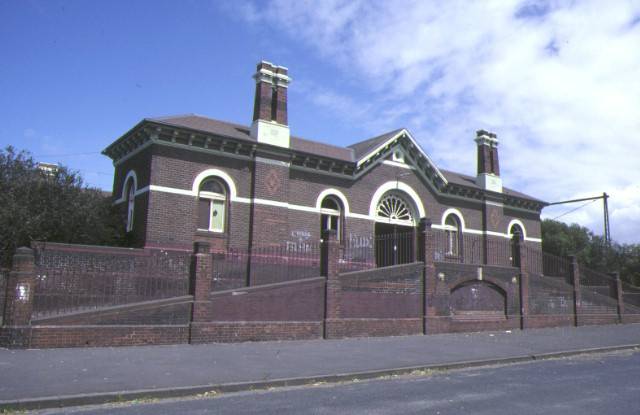 former albert park railway station complex ferrars street albert park front elevation nov1986