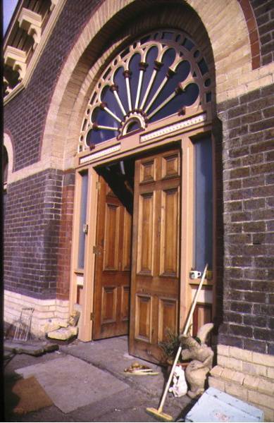 former albert park railway station complex ferrars street albert park front entrance jun1998