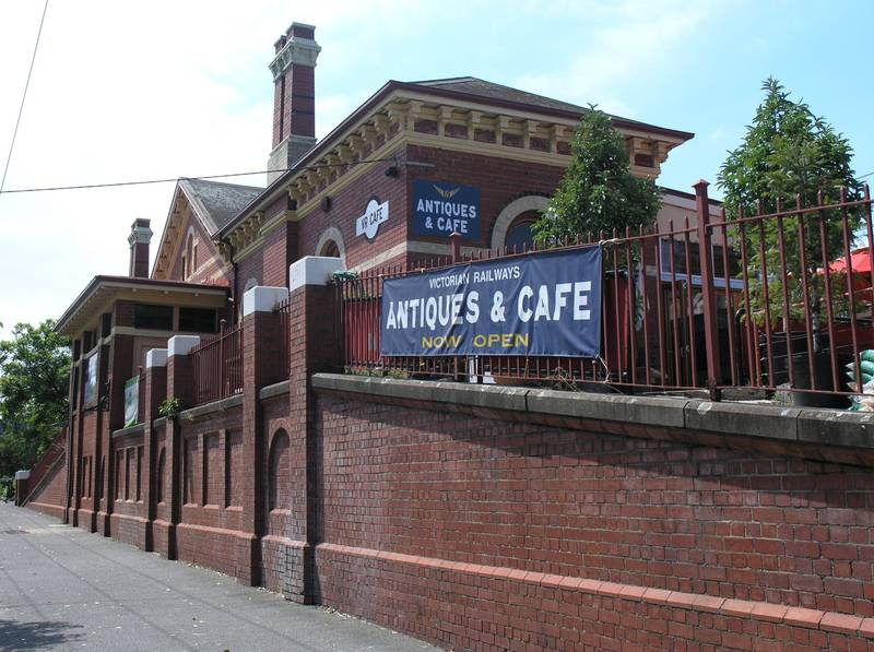 ALBERT PARK RAILWAY STATION COMPLEX SOHE 2008