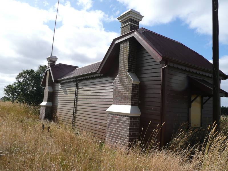 PIRRON YALLOCK RAILWAY STATION COMPLEX SOHE 2008