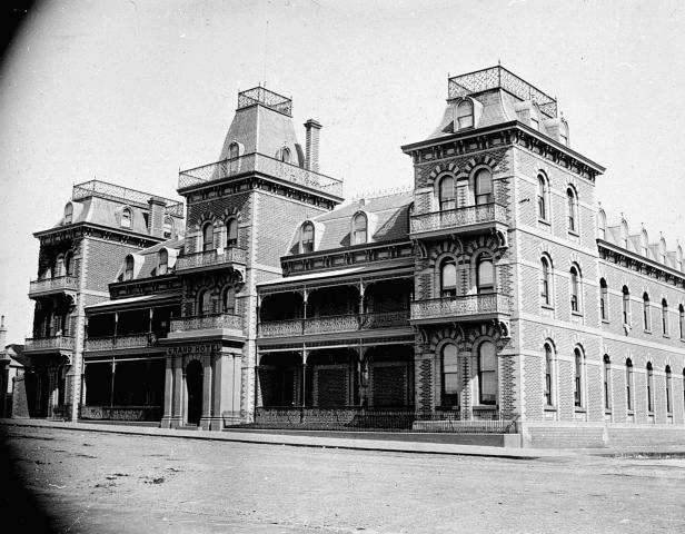 SLV 1882.jpg