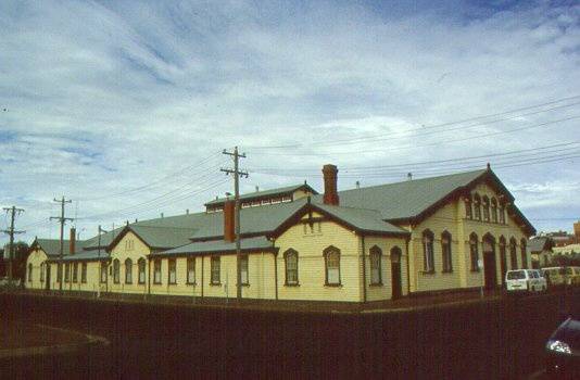 H01949 ranger barracks ballarat rear pm1 feb00 3