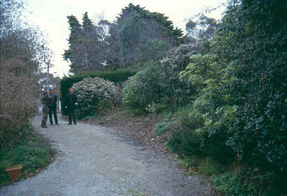 H01962 HO1962 marshall garden front 2001