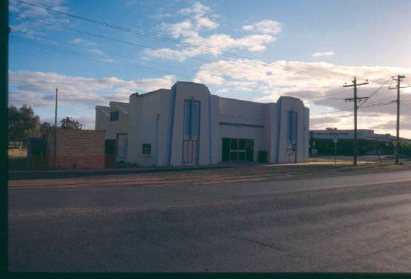 H01985 wimmera stock bazaar northeast dec01