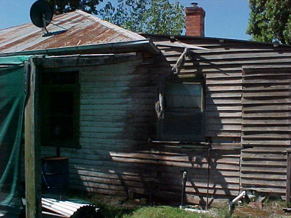 H01832 thologolong homestead leanto pm1 mar02