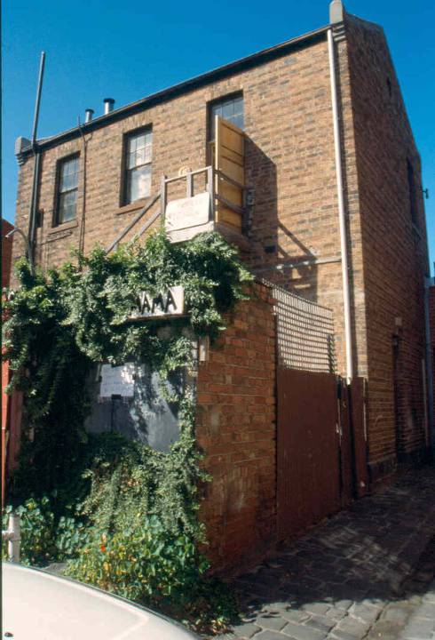 H01991 la mama theatre carlton from  north west 2002