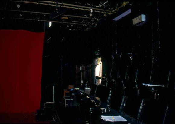 H01991 la mama theatre carlton north west cornerl 2002