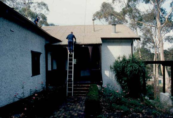 H02004 macgeorge house ivanhoe porch 02