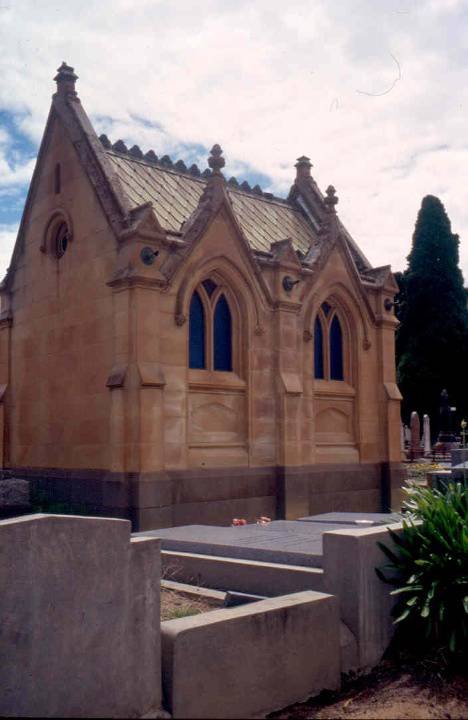 h02036 cussen memorial boroondara cemetery kew side