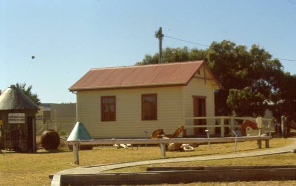her2000 000160 fishermans shed exterior view sw april00