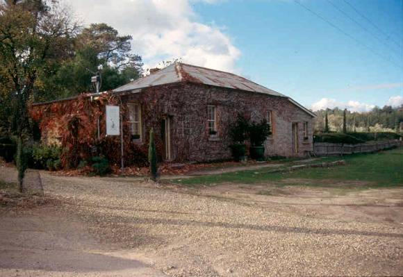 h02038 1 black springs bakery mz aug03
