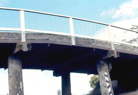 h02054 portland flat road bridge west ele centre span 0903 mz