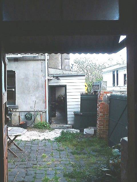 h01204 h1204 166 bellair st kensignton rear looking east