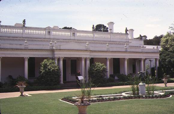 1 beleura kalimna drive mornington front view