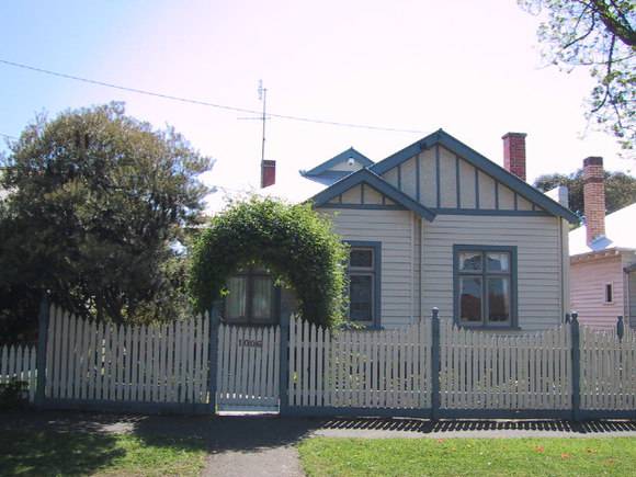 1006 Eyre Street