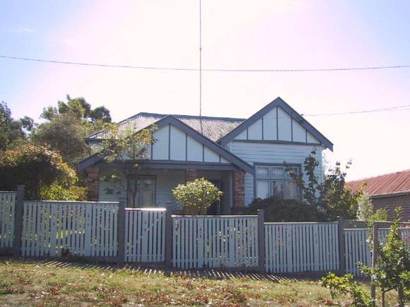 211 Chisholm Street