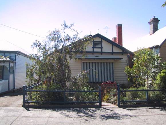 117 Errard Street South