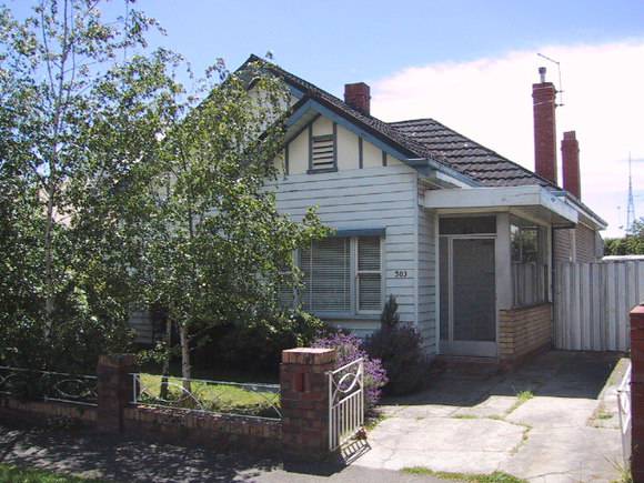 503 Drummond Street South