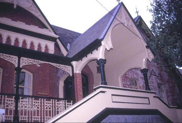 alloarmo grattan st hawthorn front gables she project 2003