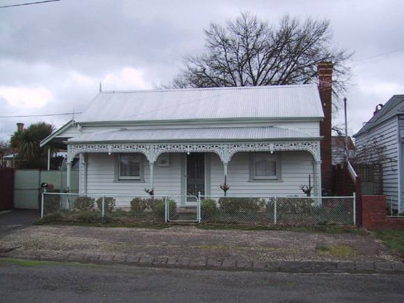 16 Oliver Street