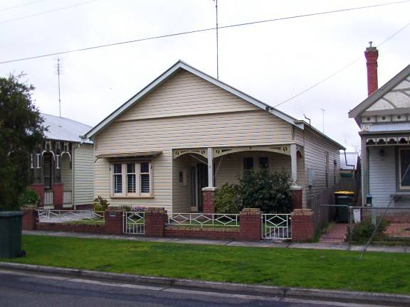 31- Anderson Street East
