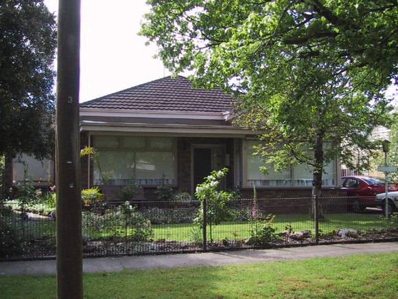 511 Talbot Street South