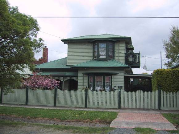 314 Ripon Street South