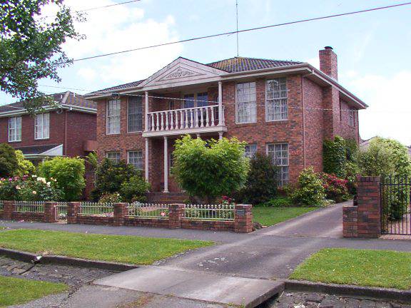 1454 Sturt Street