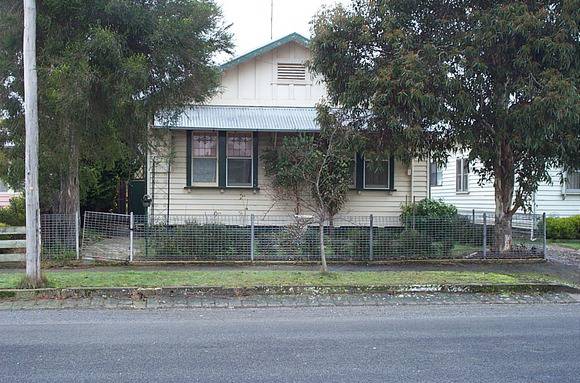10 Inkerman Street