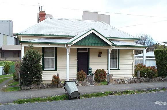 33 Little Clyde Street