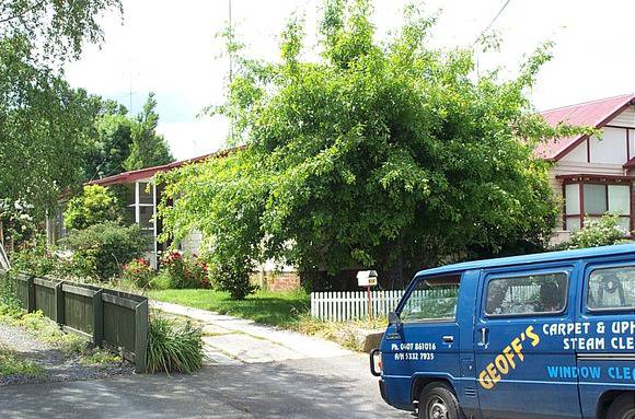 814 Armstrong Street North