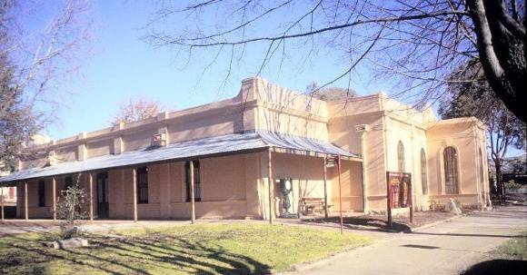 burke museum loch st beechworth view 1976 addition she project 2003