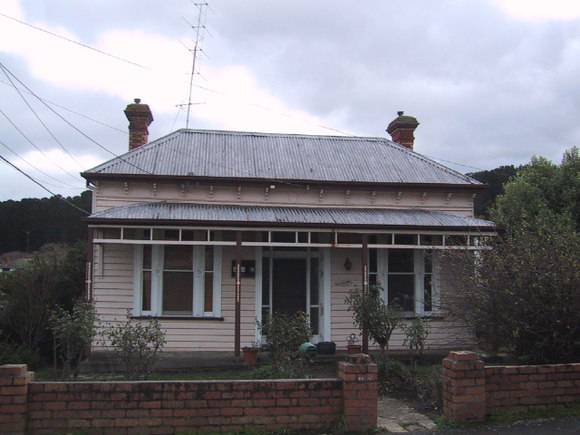 153 Humffray Street North