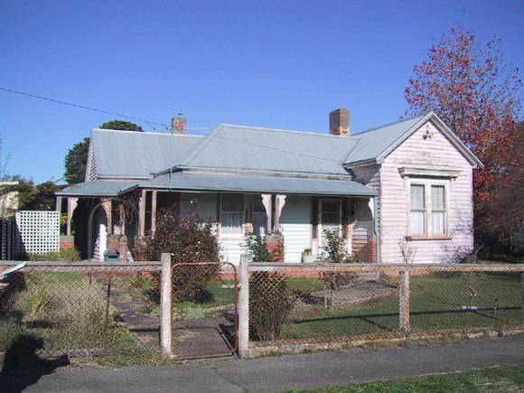 280 Humffray Street North
