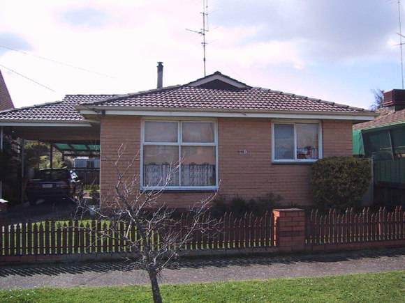 18 Rowe Street