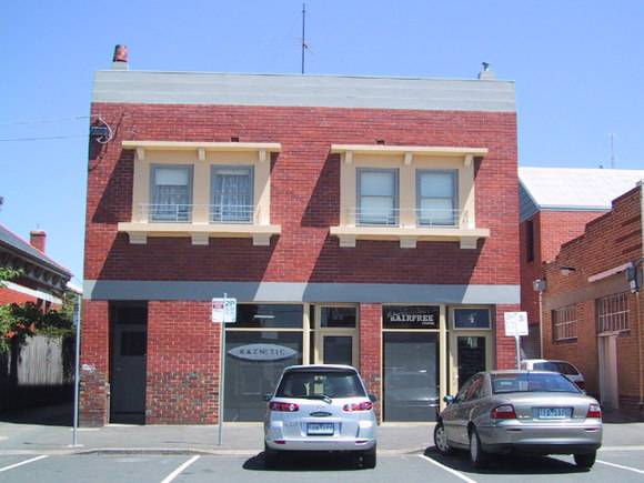 4 Raglan Street South