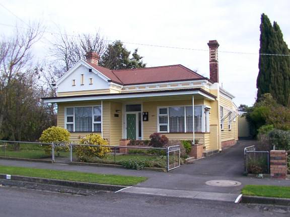206 Cobden Street