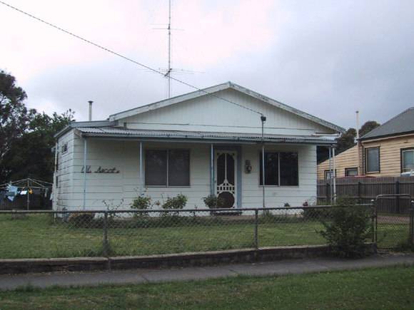 616 Ascot Street South