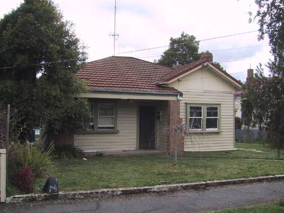 165 Humffray Street North