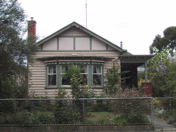 213 Ripon Street South