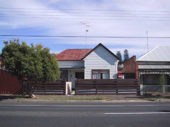 305 Peel Street North