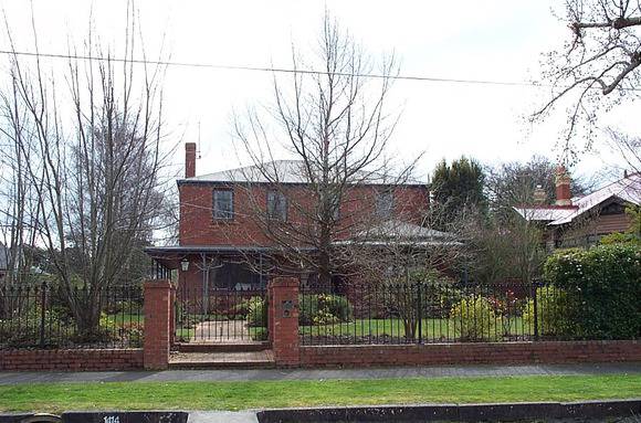 1414 Sturt Street